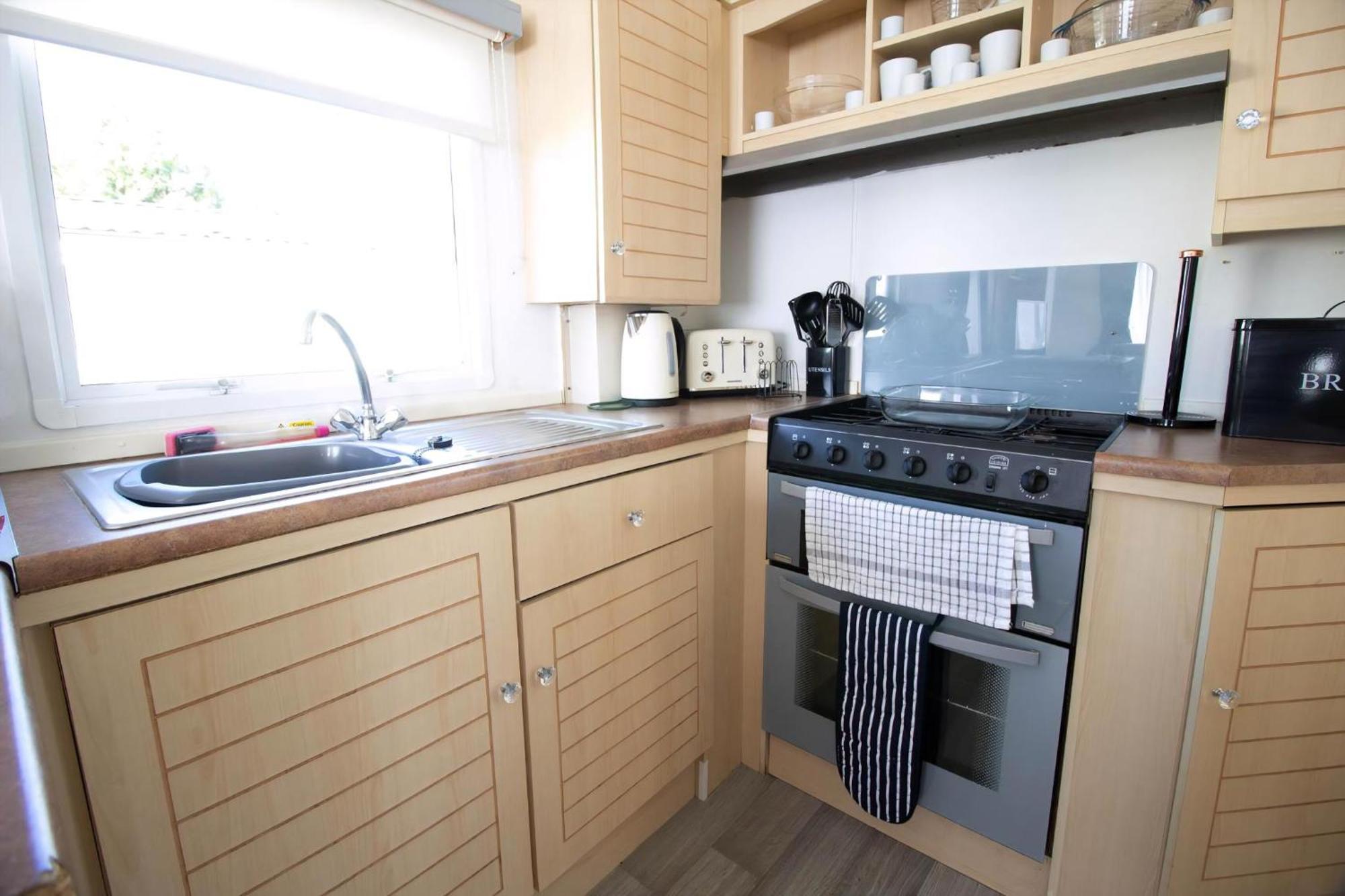 Great 8 Berth Caravan For Hire In Skegness Ref 33069F 외부 사진
